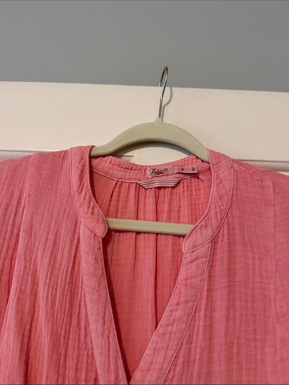 Faherty Dream Cotton Gauze Kasey Dress in a pink coral color - Picture 2 of 3